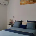 Climatisées Confort,gare ,wifi, Parking, Avec Pt Dejeuner Compris Perpignano