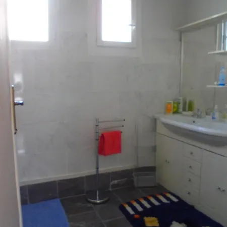 Confort,gare Tgv ,wifi, Clim, Parking, Avec Pt Dejeuner Compris ホームステイ ペルピニャン