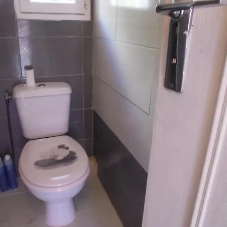 Climatisees Confort,gare ,wifi, Parking, Avec Pt Dejeuner Compris Perpignan