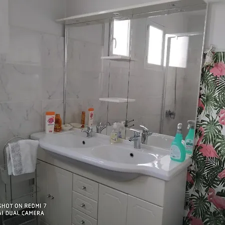 Confort,gare Tgv ,wifi, Clim, Parking, Avec Pt Dejeuner Compris *