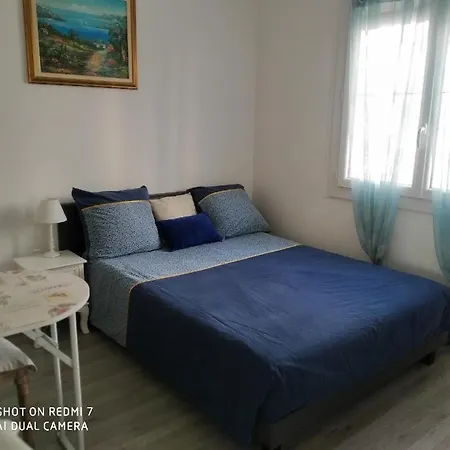 Confort,gare Tgv ,wifi,climatisation, Parking,pt Dejeuner * Περπινιάν