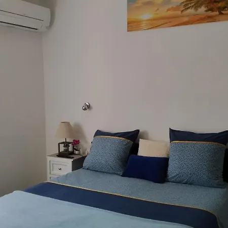 Confort,gare Tgv ,wifi,clim, Parking,pt Dejeuner Perpignan